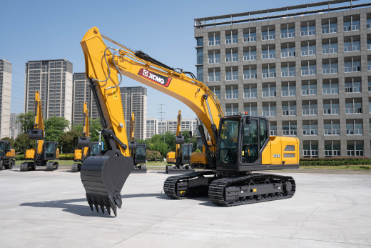 Гусеничный экскаватор XCMG XE215G