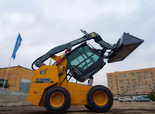 Мини-погрузчик XCMG SV790RU